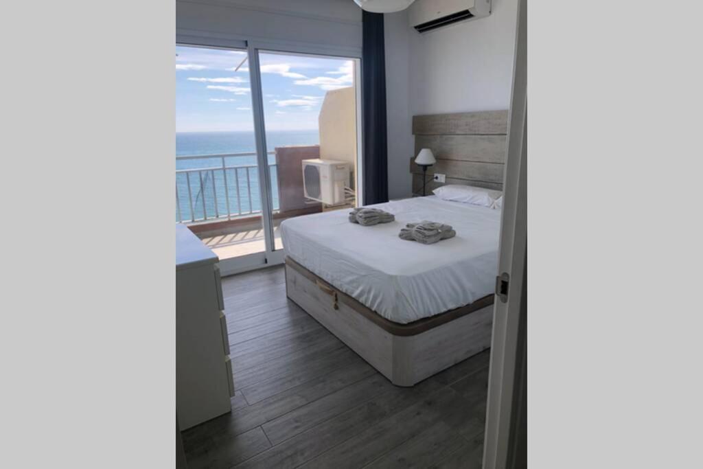 Mediterranean Suite First Line Beach Costa Del Sol Fuengirola Kültér fotó